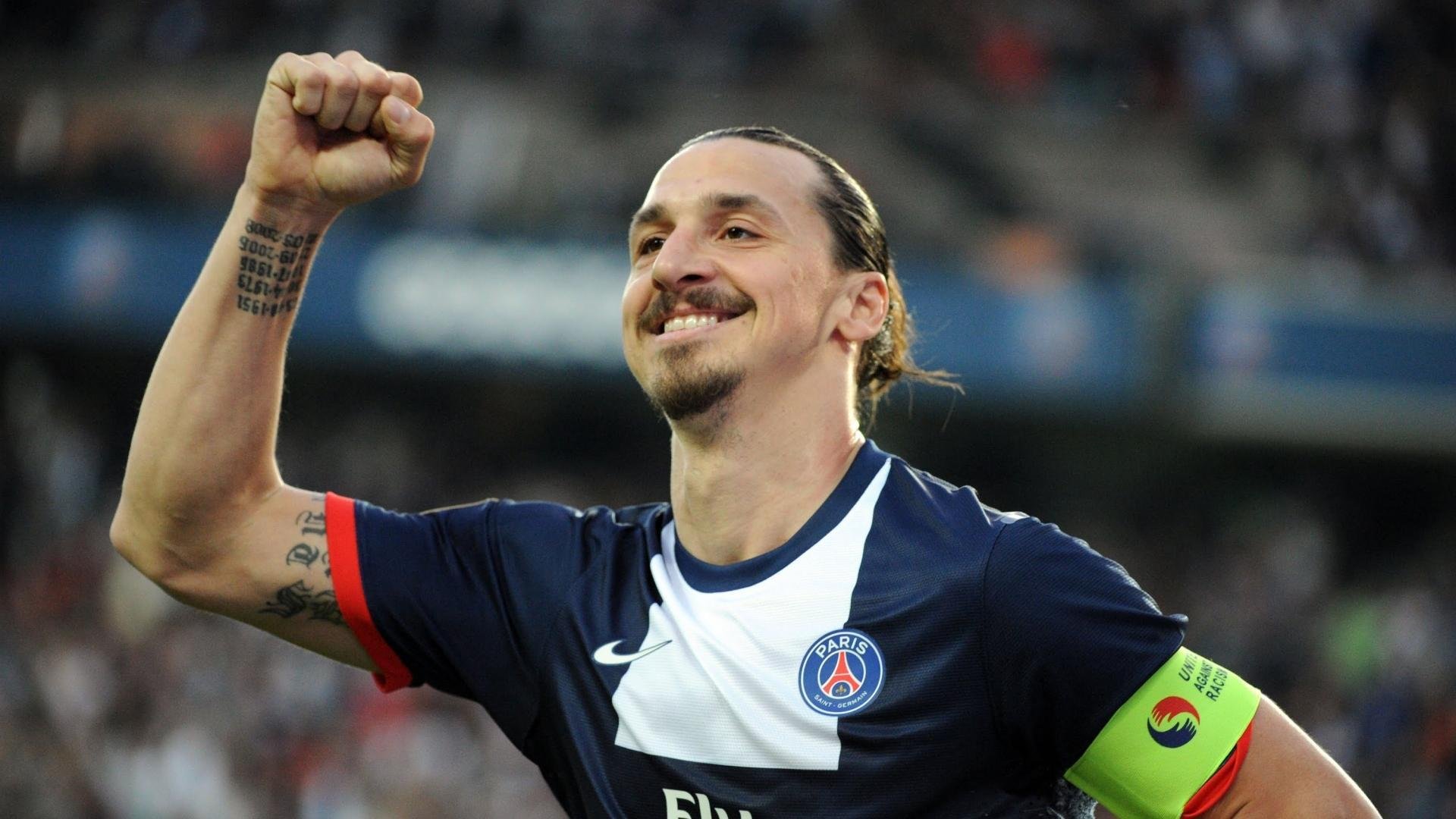 F1赛车赛场焦点！阿根廷队对阵西班牙队，防守反击奏效，球队笑到最后