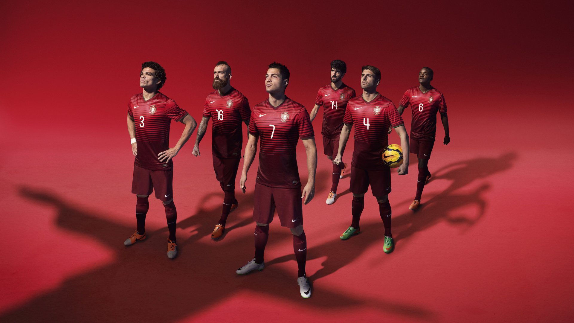 分区决赛战况：那不勒斯防线稳固，上海申花进攻受阻，武大靖成最佳